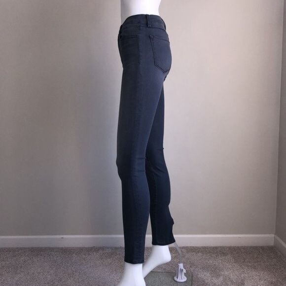 J BRAND Mid Rise Super Skinny Jeans in Gray - 25 - Picture 3 of 9